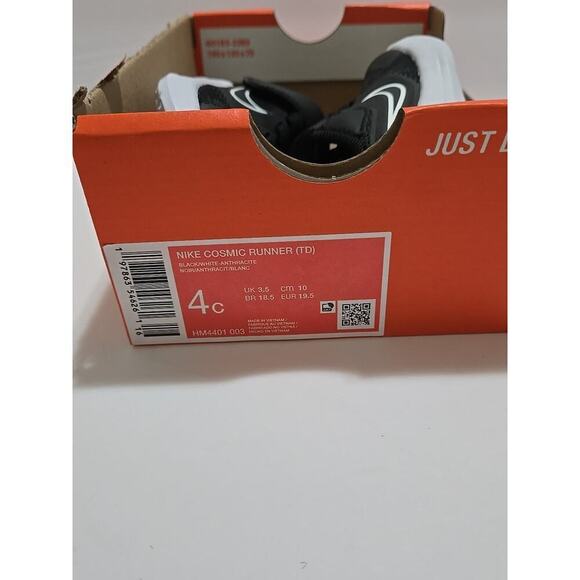 Nike Cosmic Runner TD (toddler ) HM4401 black and white sneaker NIB sz 4C - Picture 12 of 13